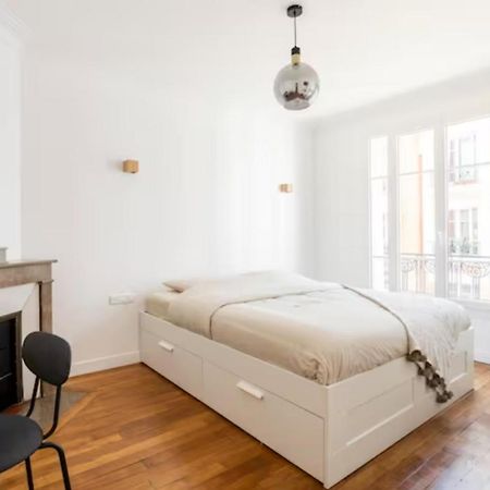 The Square, Paris-Asnieres, Private Apartment With Bedroom And Living Room Exteriör bild