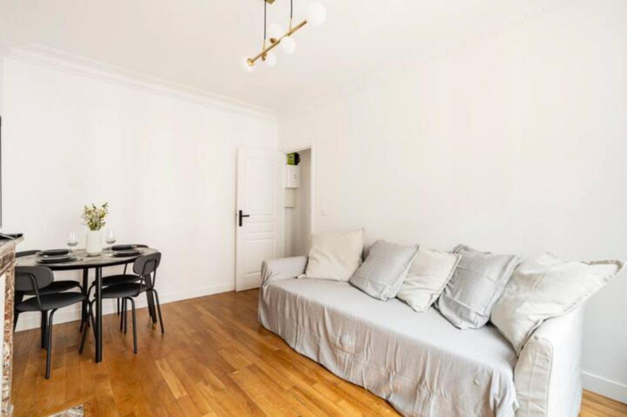 The Square, Paris-Asnieres, Private Apartment With Bedroom And Living Room Exteriör bild